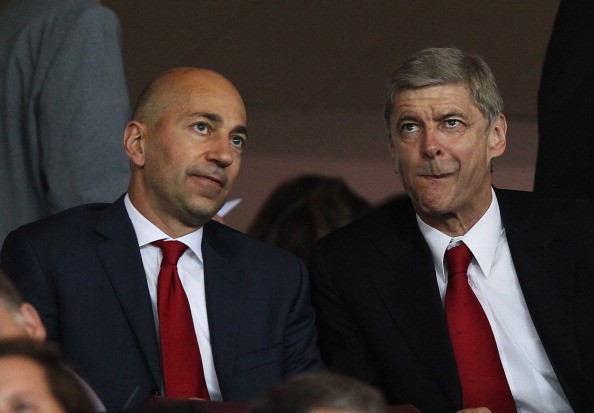 Dừ hợp đồng hiện tại của Arsene Wenger với Arsenal vẫn còn thời hạn đến năm 2014 nhưng mới đây Giám đốc điều hành Ivan Gazidis cho biết rằng Pháo thủ sẽ 'trói' chiến lược gia người Pháp này ở lại Emirates lâu hơn nữa bằng một bản hợp đồng mới...